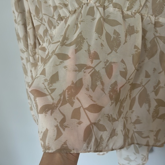 SHEER BISHOP SLEEVE BLOUSE - Picture 3 of 3